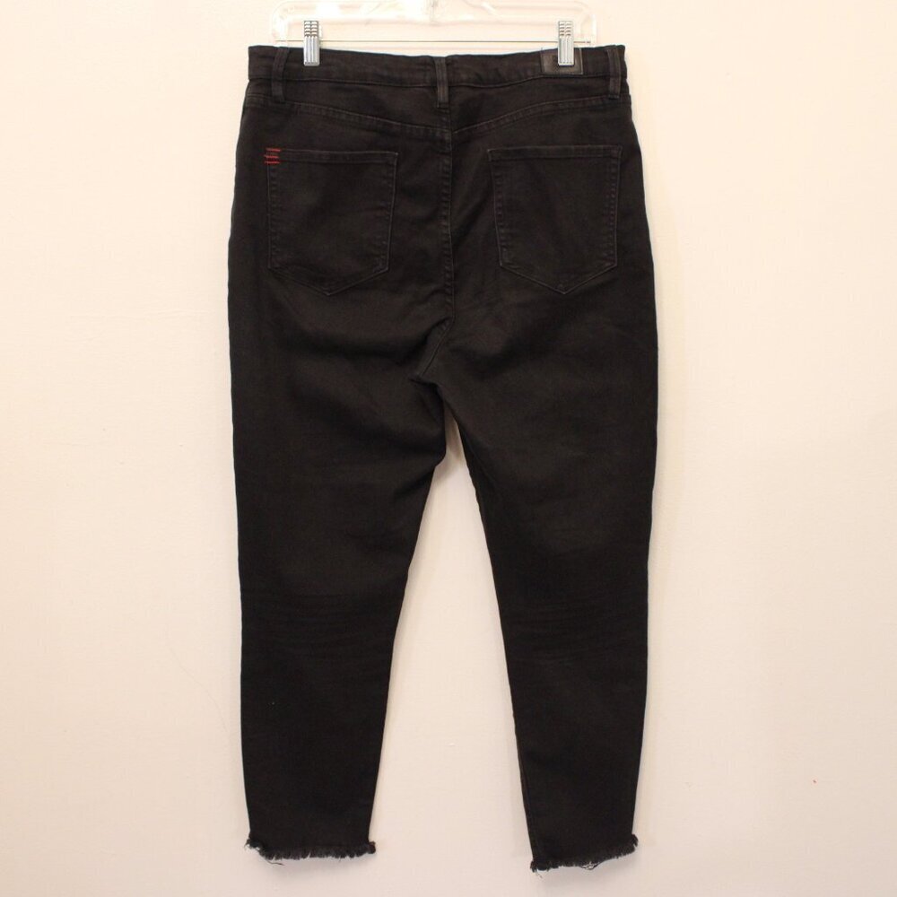 BDG Women's Jeans Size 31 – Trendy, Comfortable, and Flattering Fit